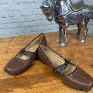 Naturalizer Mary Jane Leather Flat 7.5M